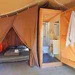Huttopia Pays Des Bastides Кемпинг *