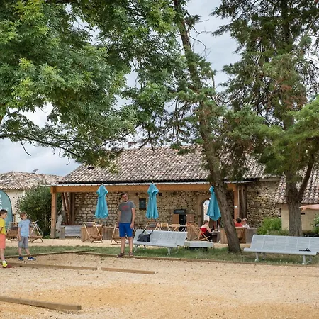 Huttopia Vallee Du Lot Saint-Étienne-de-Villeréal