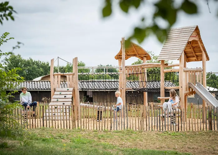 Huttopia Pays Des Bastides Campeggio Saint-Étienne-de-Villeréal
